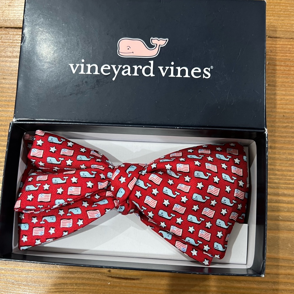 Mens vinyard vines bow tie